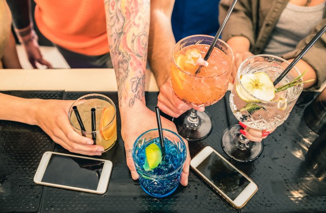 Hire Expert Bartenders for Events with Flawless Service